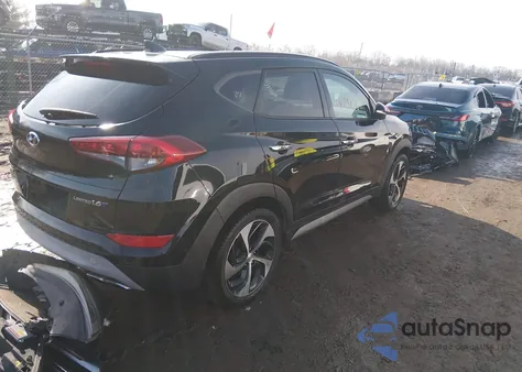 2017 Hyundai Tucson Limited z USA, uszkodzony, nr VIN KM8J33A22HU281943